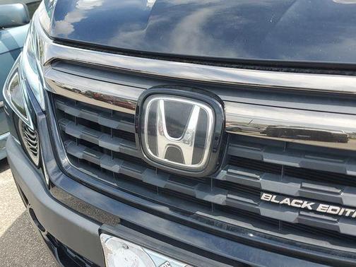 Crystal Black Pearl 2019 Honda Ridgeline Black Edition