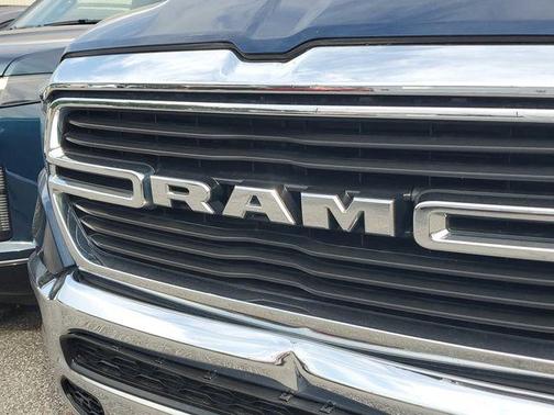 Patriot Blue Pearlcoat 2021 RAM 1500 Big Horn