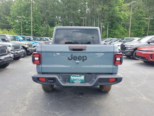 2025 Jeep Gladiator Sport