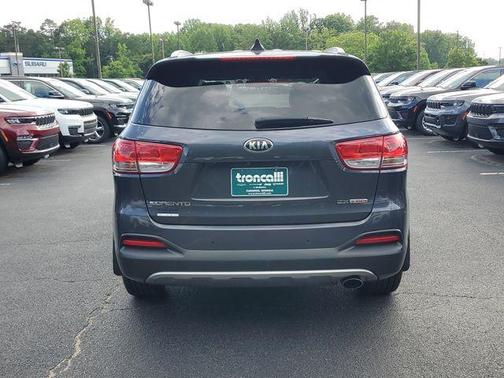 2017 Kia Sorento EX
