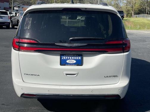 2023 Chrysler Pacifica Limited