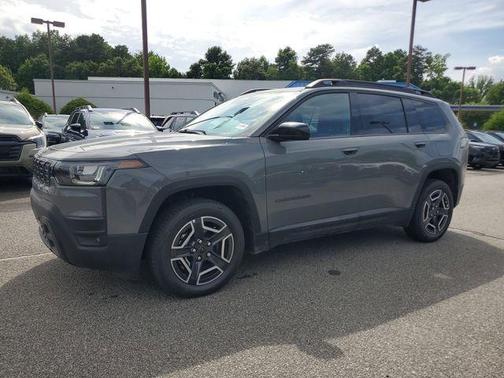 Sting Gray Clearcoat 2026 Jeep Cherokee LAREDO/LIMITED