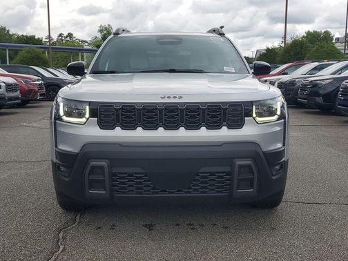 Silver Zynith Clearcoat 2026 Jeep Cherokee LAREDO/LIMITED