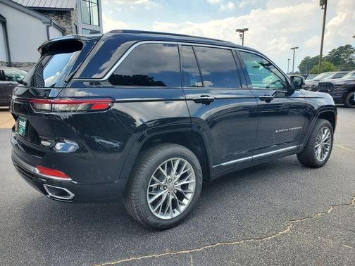 2025 Jeep Grand Cherokee Summit