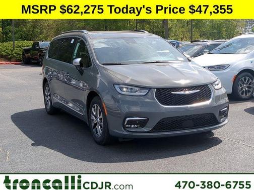 2025 Chrysler Pacifica Hybrid Pinnacle