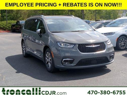 2025 Chrysler Pacifica Hybrid Pinnacle