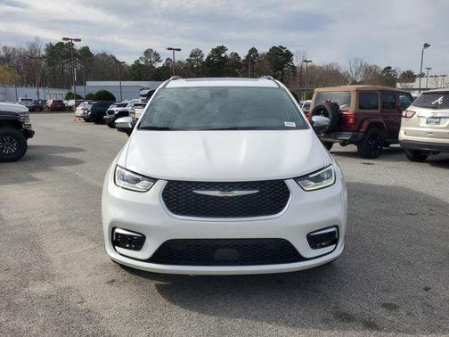 2026 Chrysler Pacifica Pinnacle