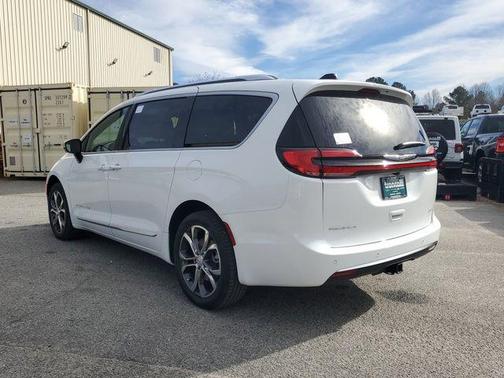2026 Chrysler Pacifica Pinnacle