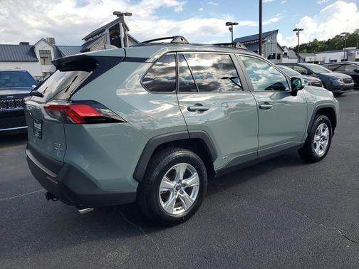 2020 Toyota RAV4 Hybrid XLE