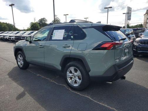 2020 Toyota RAV4 Hybrid XLE