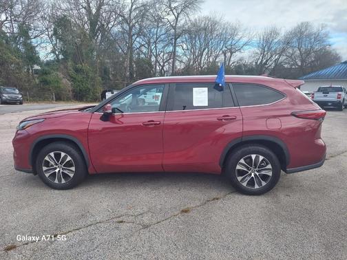 2023 Toyota Highlander L