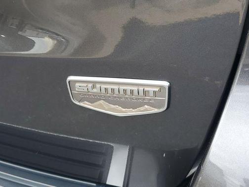 2018 Jeep Grand Cherokee Summit