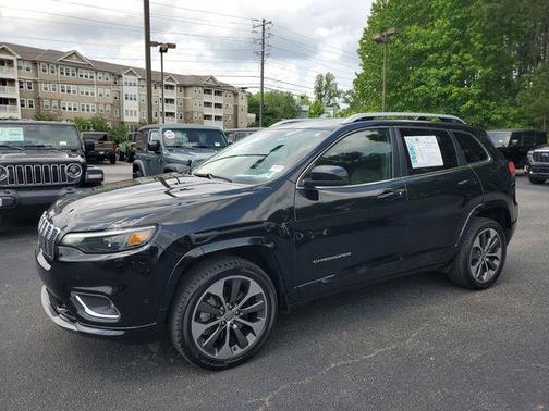 2019 Jeep Cherokee Overland