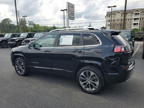 2019 Jeep Cherokee Overland