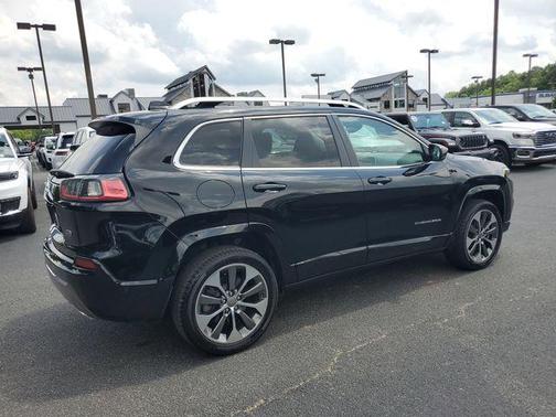 2019 Jeep Cherokee Overland