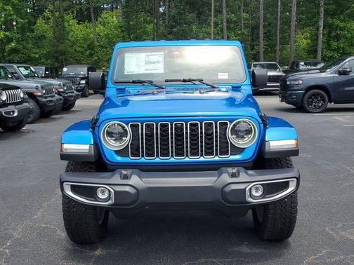 2025 Jeep Wrangler Sahara