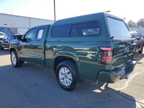 2022 Nissan Frontier SV