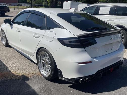 White 2024 Honda Civic Sport