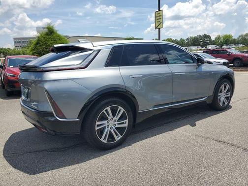 Silver Metallic 2024 Cadillac LYRIQ Tech