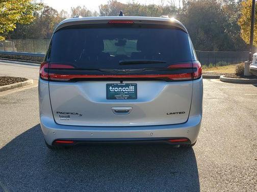 2026 Chrysler Pacifica Limited