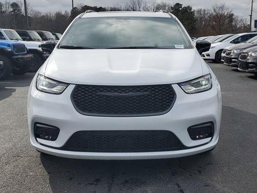 2026 Chrysler Pacifica Limited