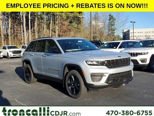2025 Jeep Grand Cherokee Laredo