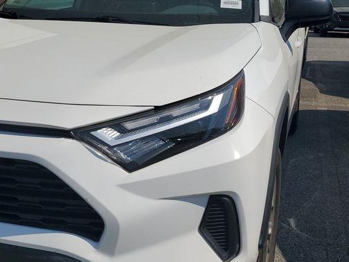 Ice 2024 Toyota RAV4 Hybrid LE