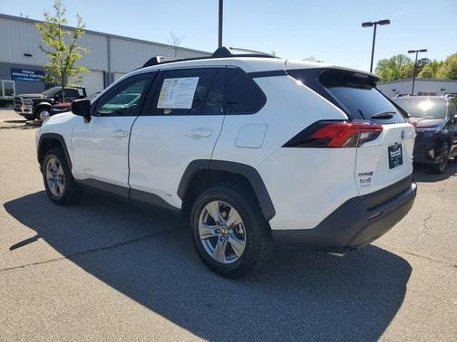 2024 Toyota RAV4 Hybrid LE