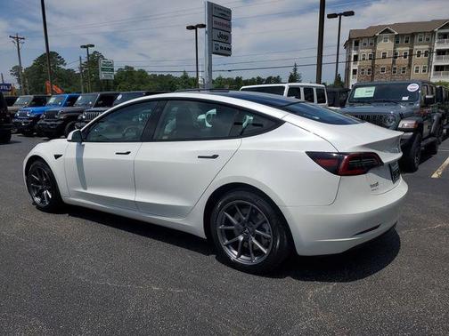 2022 Tesla Model 3 Long Range