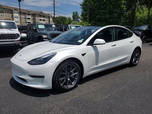 2022 Tesla Model 3 Long Range