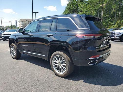 2025 Jeep Grand Cherokee Summit