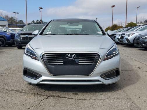 2017 Hyundai SONATA Hybrid Limited