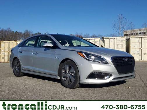 2017 Hyundai SONATA Hybrid Limited