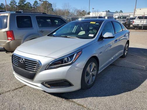2017 Hyundai SONATA Hybrid Limited