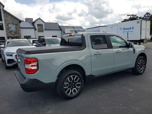 2023 Ford Maverick Lariat