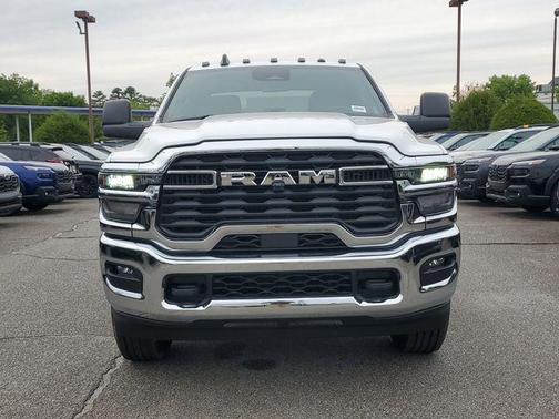 Bright White Clearcoat 2026 RAM 2500 Tradesman