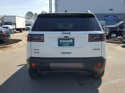 2026 Jeep Cherokee LAREDO/LIMITED