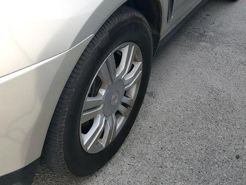 Silver 2016 Cadillac SRX Luxury Collection