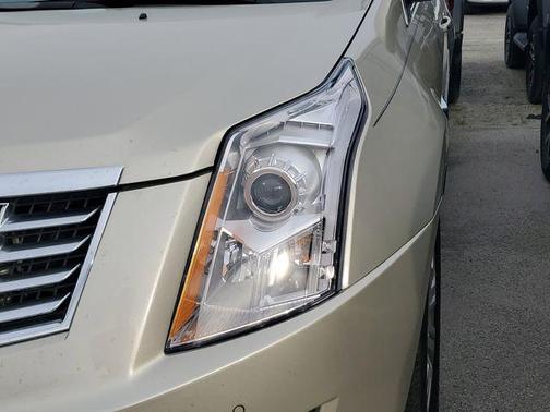 Silver 2016 Cadillac SRX Luxury Collection