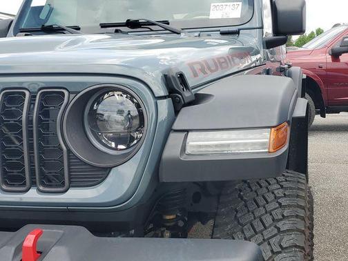Anvil Clearcoat 2024 Jeep Wrangler Rubicon