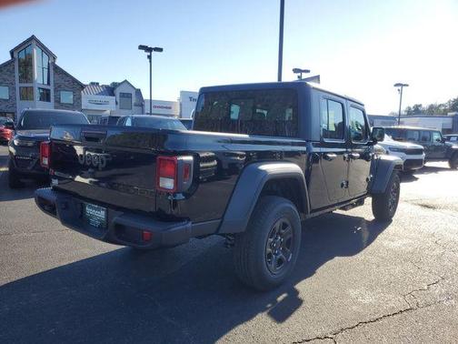 2026 Jeep Gladiator Sport