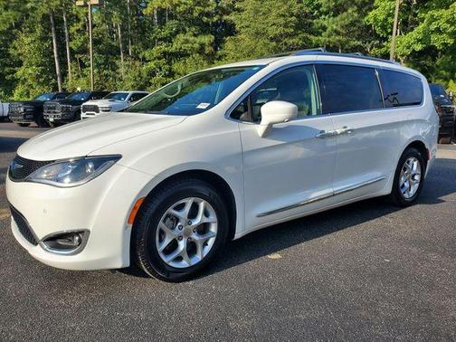 2020 Chrysler Pacifica Touring-L