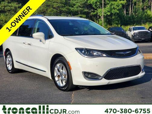 2020 Chrysler Pacifica Touring-L