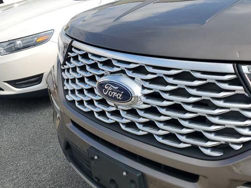2021 Ford Explorer Platinum