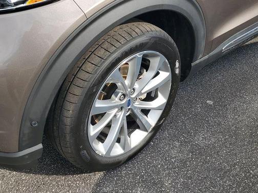 2021 Ford Explorer Platinum