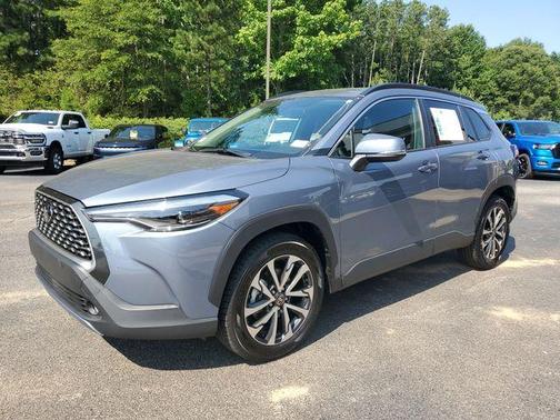 2022 Toyota Corolla Cross XLE