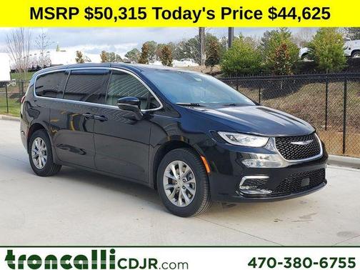 2025 Chrysler Pacifica Select