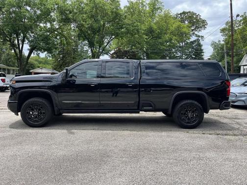 Black 2024 Chevrolet Silverado 3500 High Country