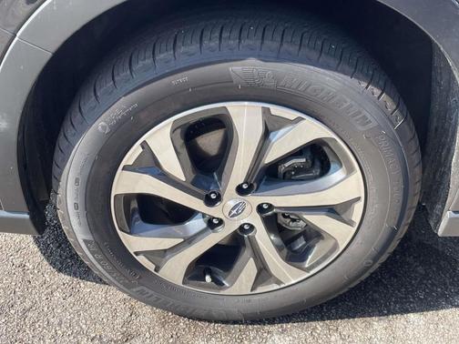 2022 Subaru Outback Touring XT