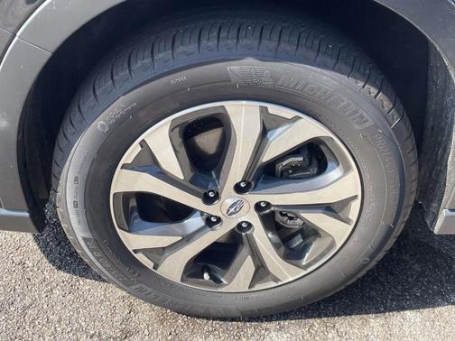 2022 Subaru Outback Touring XT